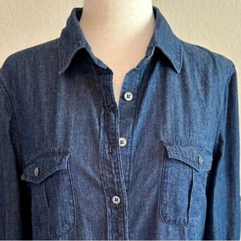 J. Crew Women’s Button Up Dark Wash Blue Denim Shirt Size 4 Cotton Lightweight